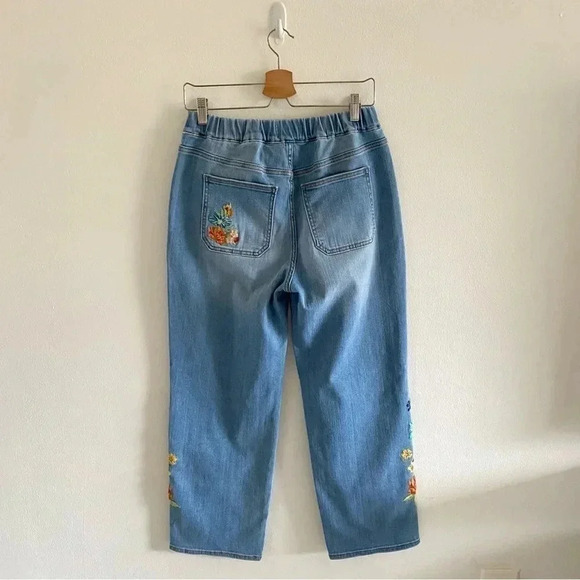 DRIFTWOOD Jeans Ruby Pull-On Relaxed Jean - Bouquet Sz Small - Picture 9 of 10